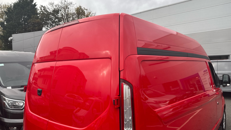 Ford Transit Custom 300 L2 Diesel Fwd 2.0 EcoBlue 130ps High Roof Limited Van